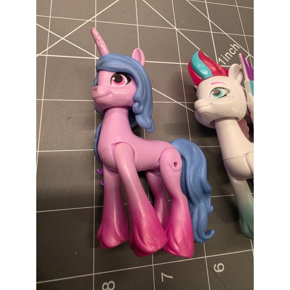 My Little Pony G5 Izzy Moonbow and Zipp Storm 3 Inch Articulated Figures Lot